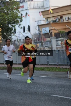 Runner Photo 2333553