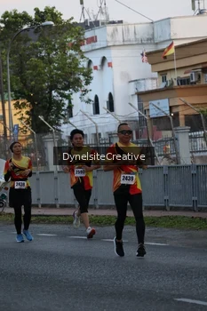 Runner Photo 2333554