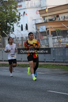 Runner Photo 2333556