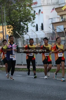 Runner Photo 2333567