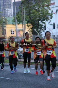 Runner Photo 2333613