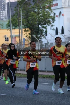 Runner Photo 2333614