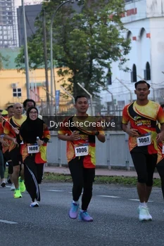Runner Photo 2333615