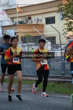 Runner Photo 2333649