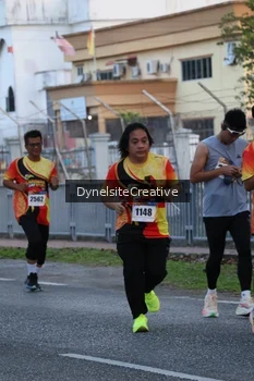 Runner Photo 2333681
