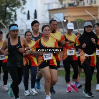 Runner Photo 2333744