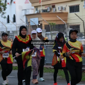 Runner Photo 2333977