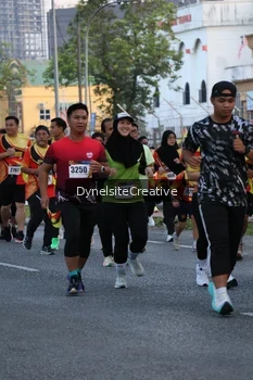 Runner Photo 2334544