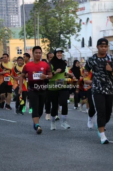 Runner Photo 2334546