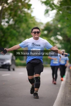 Runner Photo 2334610