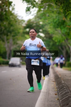Runner Photo 2334639