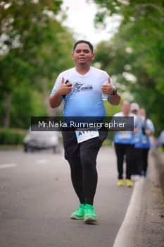 Runner Photo 2334642