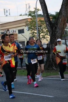 Runner Photo 2334837