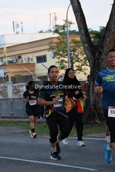 Runner Photo 2334850