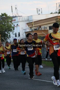 Runner Photo 2334865
