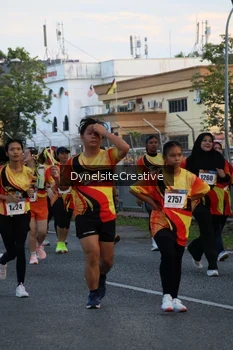 Runner Photo 2335001