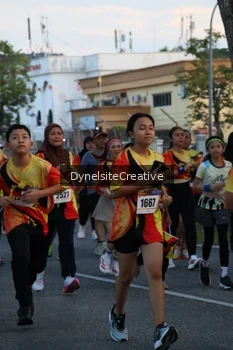 Runner Photo 2335026