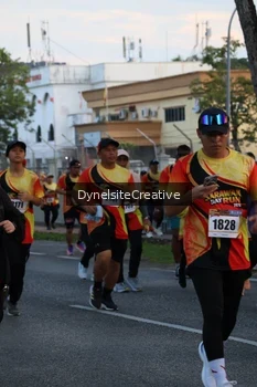 Runner Photo 2335085