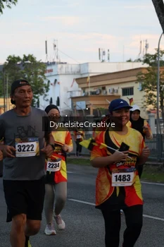 Runner Photo 2335120