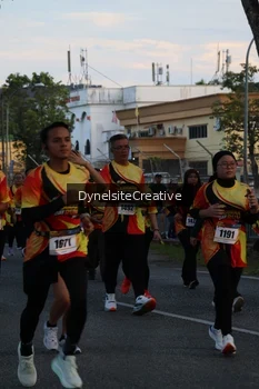 Runner Photo 2335121