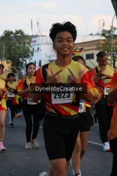 Runner Photo 2335125