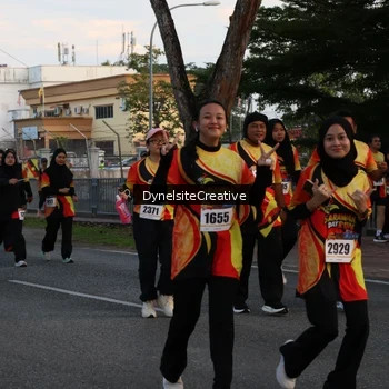 Runner Photo 2335394