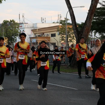 Runner Photo 2335452