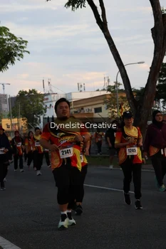 Runner Photo 2335499
