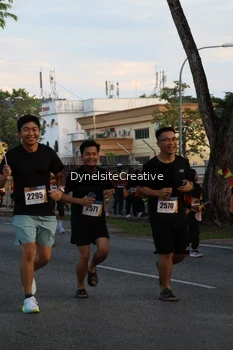 Runner Photo 2335531
