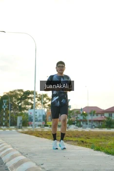 Runner Photo 2335827