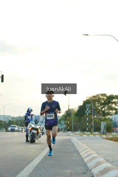 Runner Photo 2335834