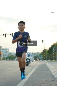 Runner Photo 2335838