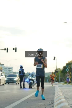 Runner Photo 2335852
