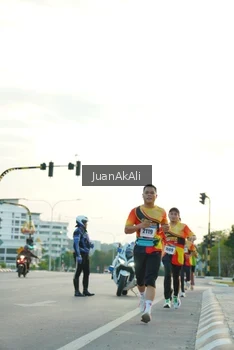 Runner Photo 2335895