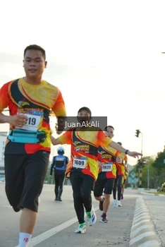 Runner Photo 2335901