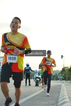 Runner Photo 2335907