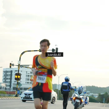 Runner Photo 2335916