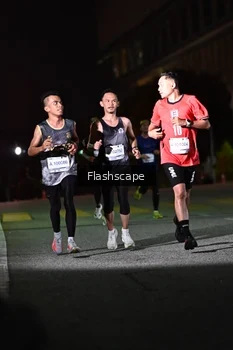 Runner Photo 2337734