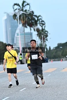Runner Photo 2342384