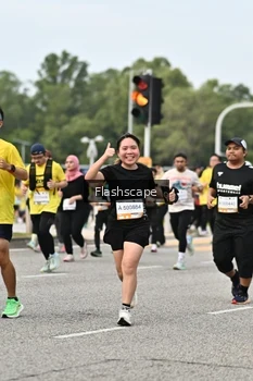 Runner Photo 2344923
