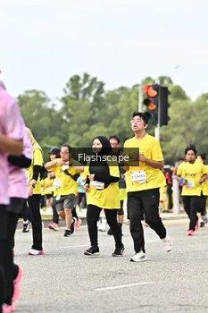 Runner Photo 2345625