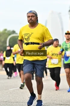 Runner Photo 2345626