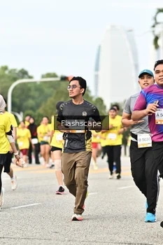 Runner Photo 2345638
