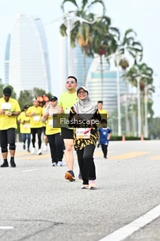 Runner Photo 2345835