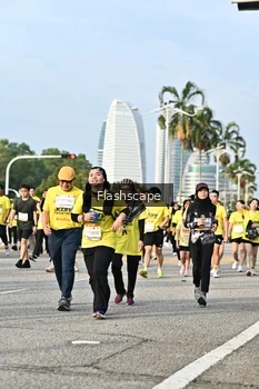 Runner Photo 2348113