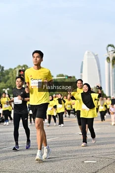 Runner Photo 2348294