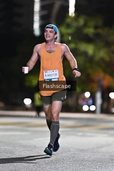 Runner Photo 2350192