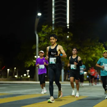 Runner Photo 2350215