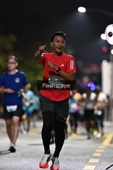 Runner Photo 2350218