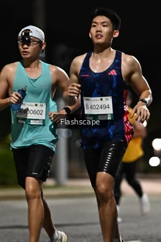 Runner Photo 2350236